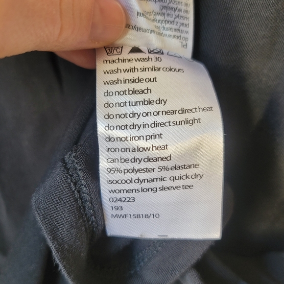 Mountain Warehouse Women's Shirt sz 10 Black Long Sleeve Base Layer Quick Drying - Picture 4 of 6